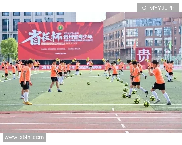 唐县足球协会积极推动青少年足球发展助力地方体育事业繁荣与全民健身活动兴起